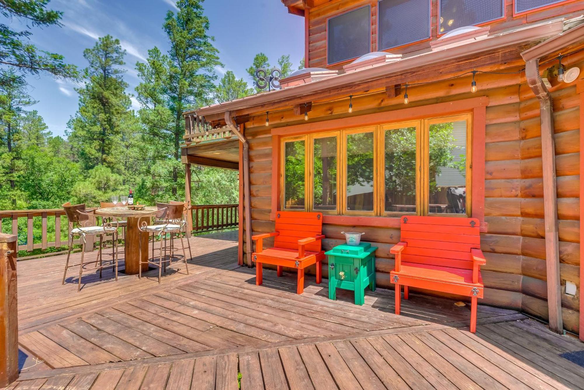 Unique Bear Country Cabin In Ruidoso With Hot Tub! Екстер'єр фото