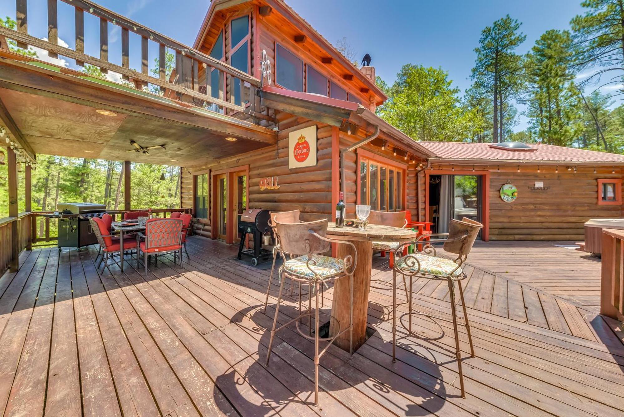Unique Bear Country Cabin In Ruidoso With Hot Tub! Екстер'єр фото