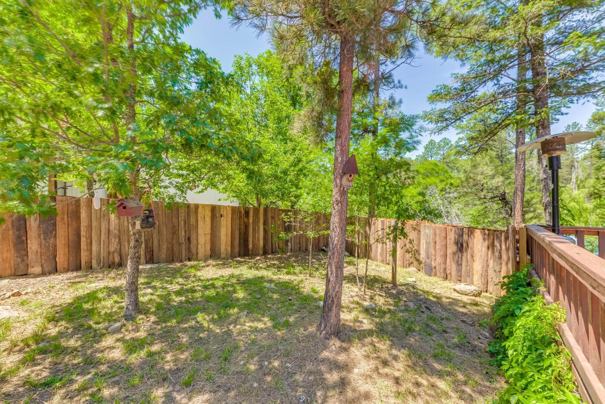 Unique Bear Country Cabin In Ruidoso With Hot Tub! Екстер'єр фото