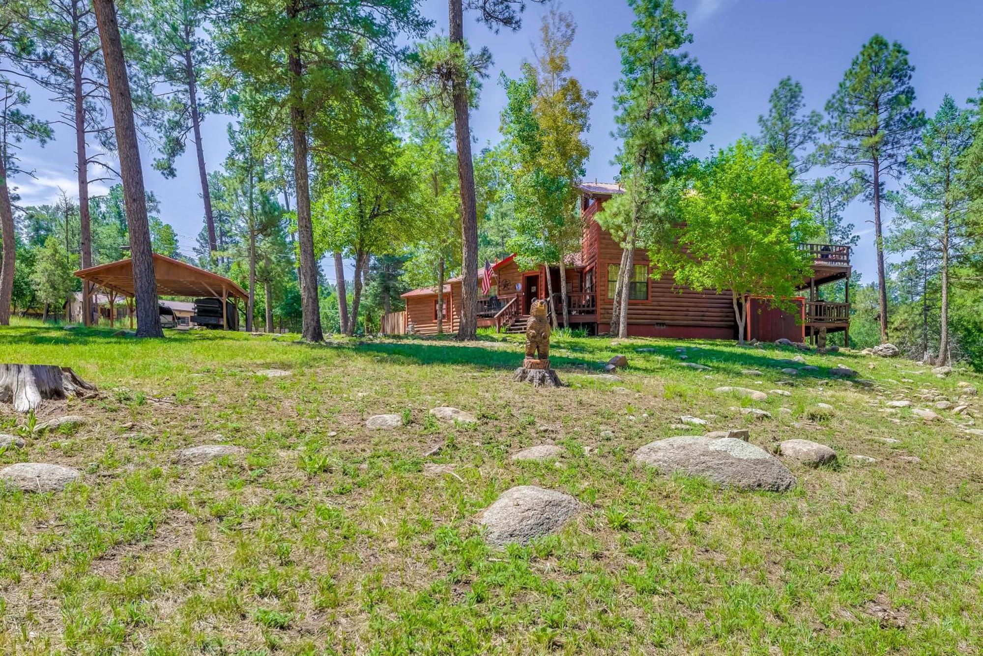 Unique Bear Country Cabin In Ruidoso With Hot Tub! Екстер'єр фото